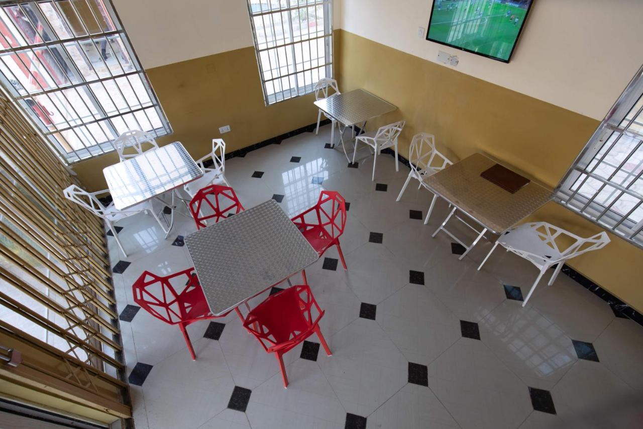 Ag Hotel And Suites Ogbodjo 外观 照片