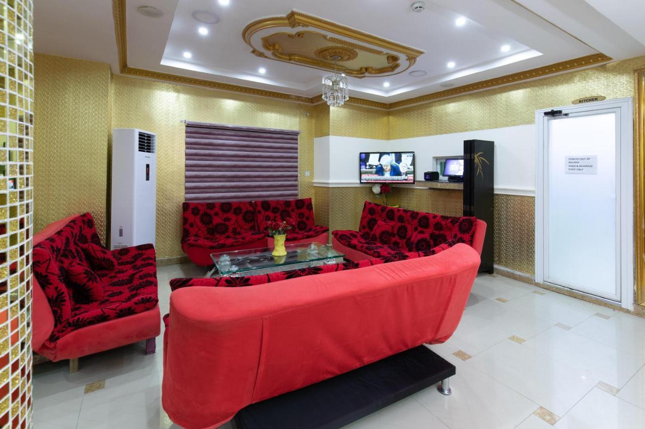 Ag Hotel And Suites Ogbodjo 外观 照片