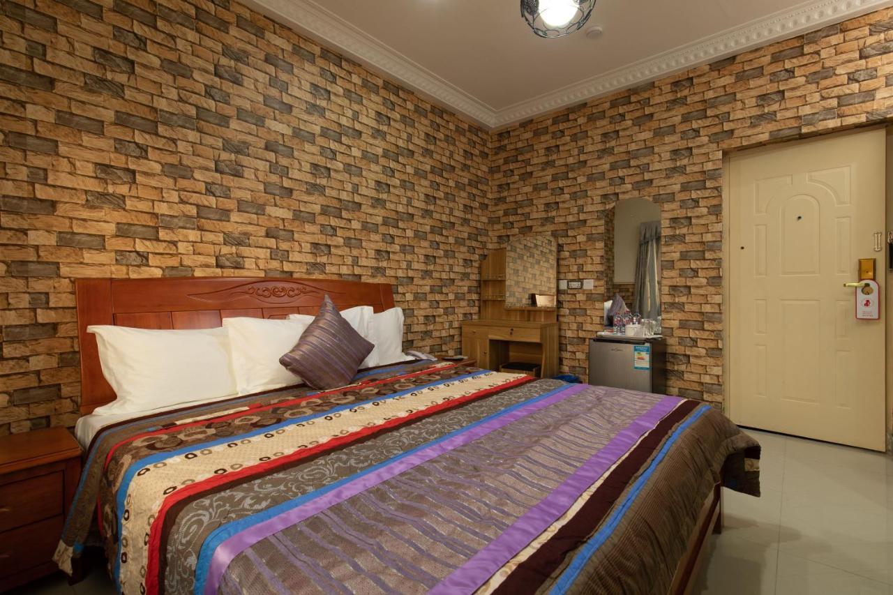 Ag Hotel And Suites Ogbodjo 外观 照片