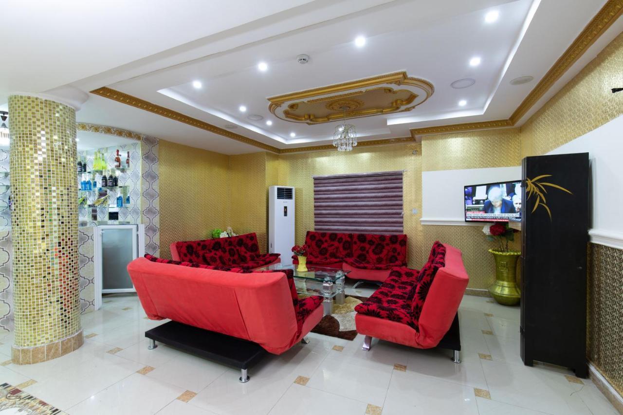 Ag Hotel And Suites Ogbodjo 外观 照片