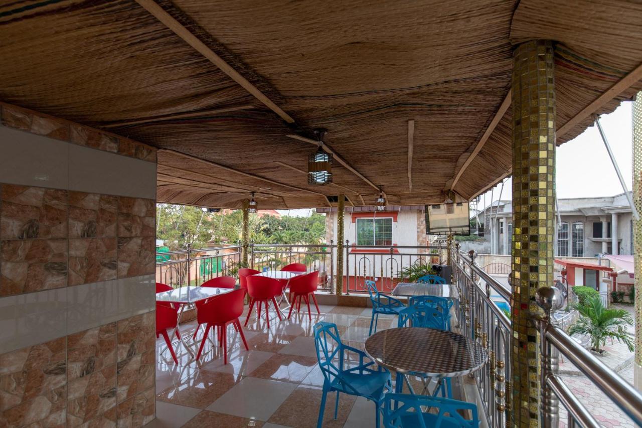 Ag Hotel And Suites Ogbodjo 外观 照片