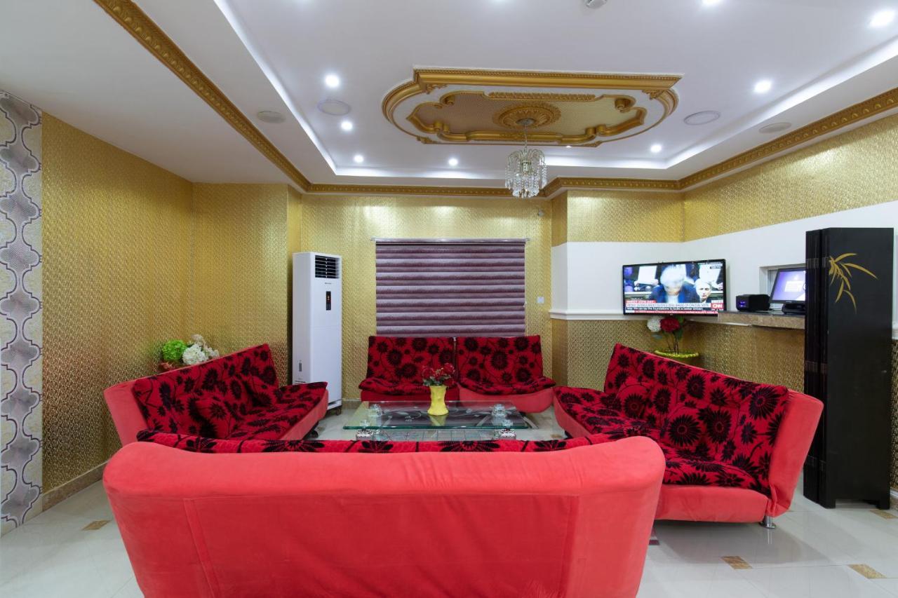 Ag Hotel And Suites Ogbodjo 外观 照片