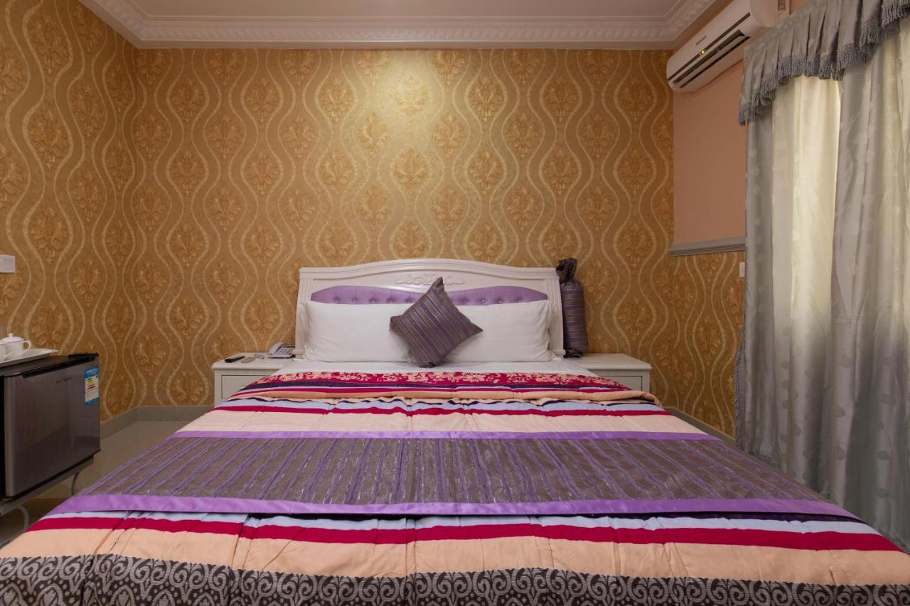 Ag Hotel And Suites Ogbodjo 外观 照片