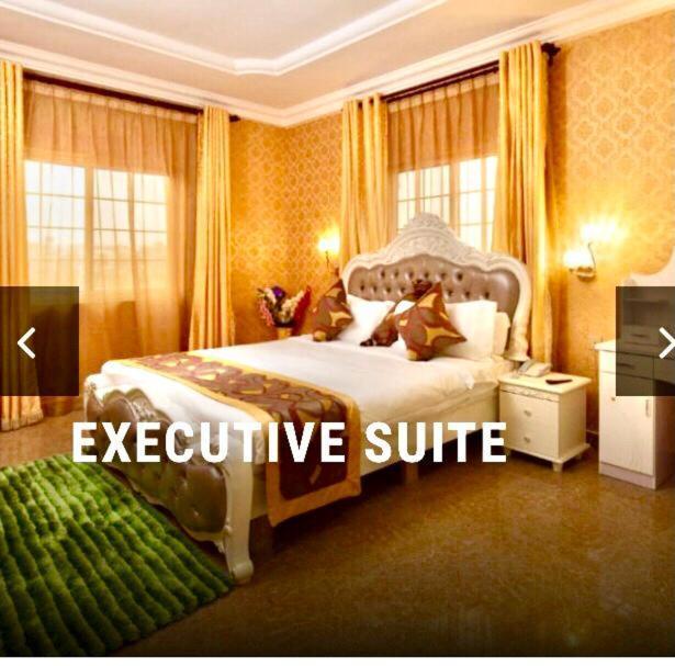Ag Hotel And Suites Ogbodjo 外观 照片